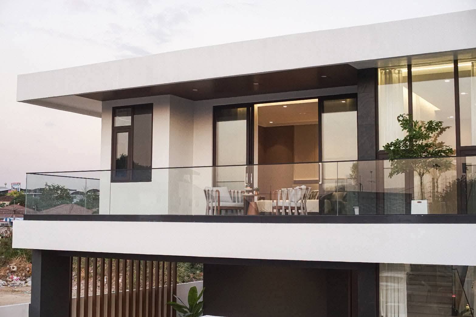 EP0926 | LAVENDER VILLA PATTAYA 4 Beds 5 Baths Sale 19,900,000 Baht