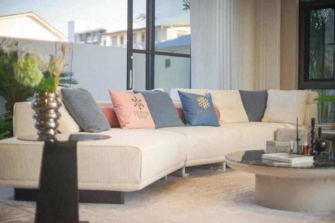 EP0926 | LAVENDER VILLA PATTAYA 4 Beds 5 Baths Sale 19,900,000 Baht